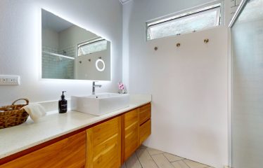 PROPERTY WITH THREE VILLAS, IN BAHIA BALLENA – 0.24 ACRES