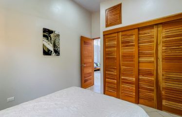 PROPERTY WITH THREE VILLAS, IN BAHIA BALLENA – 0.24 ACRES