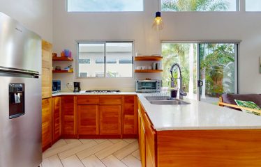 PROPERTY WITH THREE VILLAS, IN BAHIA BALLENA – 0.24 ACRES