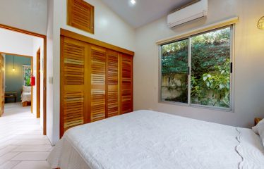 PROPERTY WITH THREE VILLAS, IN BAHIA BALLENA – 0.24 ACRES