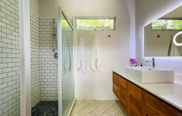 PROPERTY WITH THREE VILLAS, IN BAHIA BALLENA – 0.24 ACRES