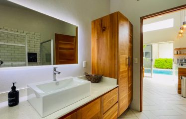 PROPERTY WITH THREE VILLAS, IN BAHIA BALLENA – 0.24 ACRES