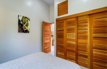 PROPERTY WITH THREE VILLAS, IN BAHIA BALLENA – 0.24 ACRES