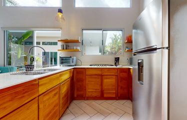 PROPERTY WITH THREE VILLAS, IN BAHIA BALLENA – 0.24 ACRES