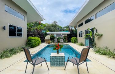 PROPERTY WITH THREE VILLAS, IN BAHIA BALLENA – 0.24 ACRES