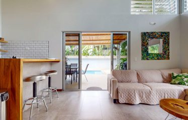 PROPERTY WITH THREE VILLAS, IN BAHIA BALLENA – 0.24 ACRES