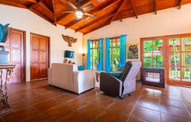 JUNGLE PROPERTY WITH FIVE BEDROOM HOME, IN OJOCHAL – 1.8 ACRES