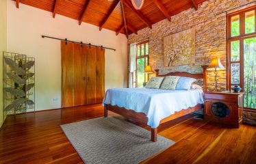 JUNGLE PROPERTY WITH FIVE BEDROOM HOME, IN OJOCHAL – 1.8 ACRES