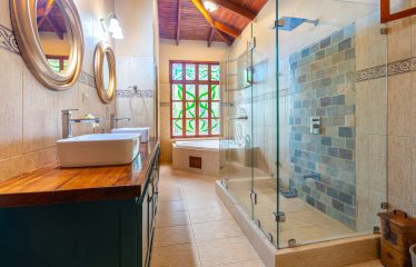 JUNGLE PROPERTY WITH FIVE BEDROOM HOME, IN OJOCHAL – 1.8 ACRES