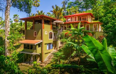 JUNGLE PROPERTY WITH FIVE BEDROOM HOME, IN OJOCHAL – 1.8 ACRES