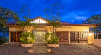 PROPERTY WITH TEN BEDROOMS HOME IN, MANUEL ANTONIO – 0.2 ACRES