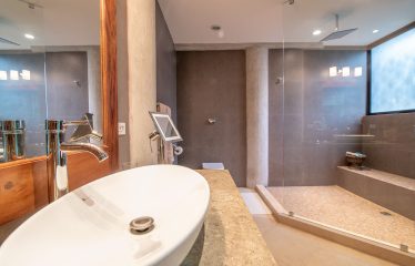 PROPERTY WITH TEN BEDROOMS HOME IN, MANUEL ANTONIO – 0.2 ACRES