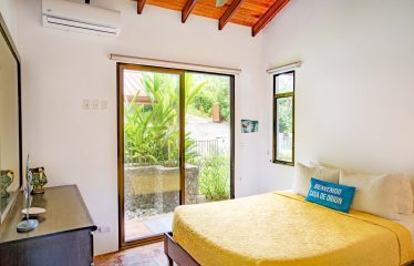 PROPERTY WITH 2 BEDROOM HOUSE AND A GUEST HOUSE, IN PLATANILLO – 3.35 ACRES