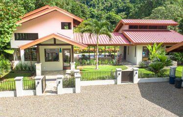PROPERTY WITH 2 BEDROOM HOUSE AND A GUEST HOUSE, IN PLATANILLO – 3.35 ACRES