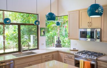 PROPERTY WITH 2 BEDROOM HOUSE AND A GUEST HOUSE, IN PLATANILLO – 3.35 ACRES