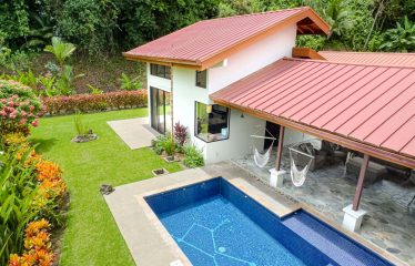 PROPERTY WITH 2 BEDROOM HOUSE AND A GUEST HOUSE, IN PLATANILLO – 3.35 ACRES