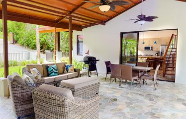 PROPERTY WITH 2 BEDROOM HOUSE AND A GUEST HOUSE, IN PLATANILLO – 3.35 ACRES