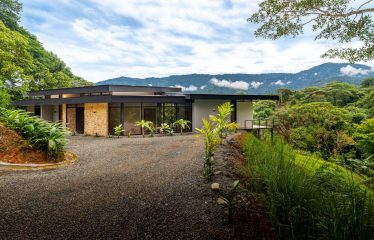 LUXURY PROPERTY WITH THREE BEDROOMS HOME AND MOUNTAIN VIEW, IN OJOCHAL 4.7 ACRES