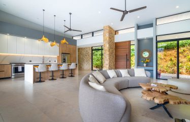 LUXURY PROPERTY WITH THREE BEDROOMS HOME AND MOUNTAIN VIEW, IN OJOCHAL 4.7 ACRES