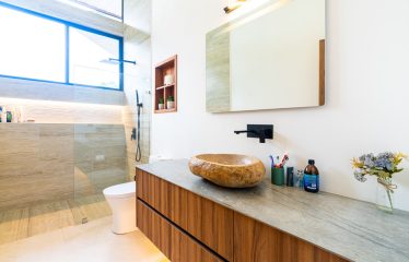 LUXURY PROPERTY WITH THREE BEDROOMS HOME AND MOUNTAIN VIEW, IN OJOCHAL 4.7 ACRES