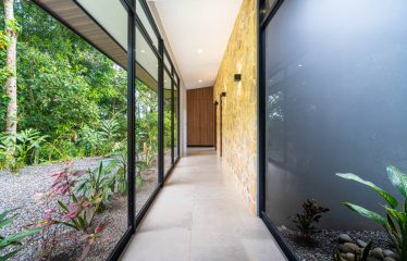 LUXURY PROPERTY WITH THREE BEDROOMS HOME AND MOUNTAIN VIEW, IN OJOCHAL 4.7 ACRES