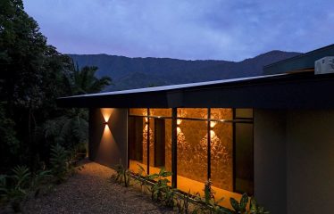 LUXURY PROPERTY WITH THREE BEDROOMS HOME AND MOUNTAIN VIEW, IN OJOCHAL 4.7 ACRES