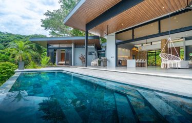 LUXURY PROPERTY WITH THREE BEDROOMS HOME AND MOUNTAIN VIEW, IN OJOCHAL 4.7 ACRES