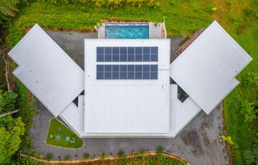 LUXURY PROPERTY WITH THREE BEDROOMS HOME AND MOUNTAIN VIEW, IN OJOCHAL 4.7 ACRES