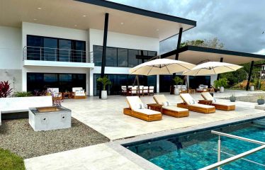 PROPERTY WITH FOUR BEDROOMS AND OCEAN VIEWS, IN CHONTALES – 1.84 ACRES