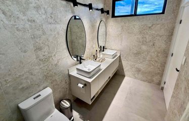 PROPERTY WITH FOUR BEDROOMS AND OCEAN VIEWS, IN CHONTALES – 1.84 ACRES