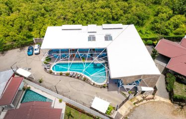 HOTEL PROPERTY WITH TWENTY TWO BEDROOM, NEAR TO THE TOWN , IN UVITA – 0.35 ACRES