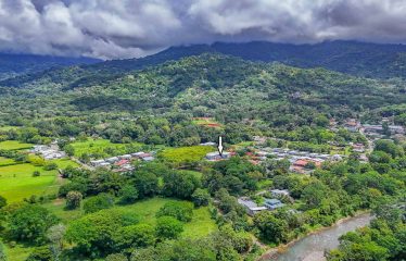 HOTEL PROPERTY WITH TWENTY TWO BEDROOM, NEAR TO THE TOWN , IN UVITA – 0.35 ACRES