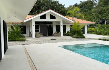 LANDSCAPE PROPERTY WITH POOL AND GUEST HOUSE CASA BLANCA, IN MATAPALO – 1.23 ACRES
