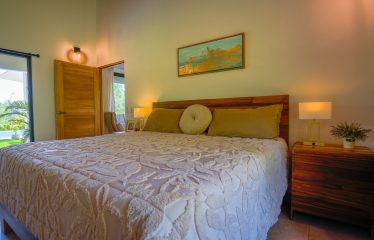 BEAUTIFUL HOME WITH POOL AND ROOM TO EXPAND IN OJOCHAL