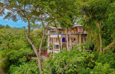 LUXURY PROPERTY WITH PANORAMIC OCEAN VIEWS, IN MANUEL ANTONIO – 1.53 ACRES