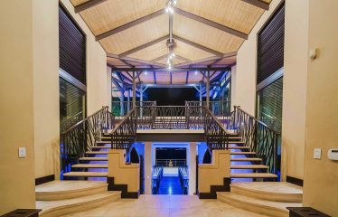 LUXURY PROPERTY WITH PANORAMIC OCEAN VIEWS, IN MANUEL ANTONIO – 1.53 ACRES