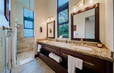 LUXURY PROPERTY WITH PANORAMIC OCEAN VIEWS, IN MANUEL ANTONIO – 1.53 ACRES