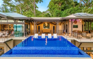 LUXURY PROPERTY WITH PANORAMIC OCEAN VIEWS, IN MANUEL ANTONIO – 1.53 ACRES