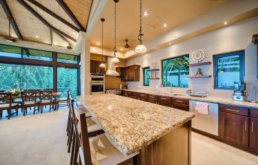 LUXURY PROPERTY WITH PANORAMIC OCEAN VIEWS, IN MANUEL ANTONIO – 1.53 ACRES