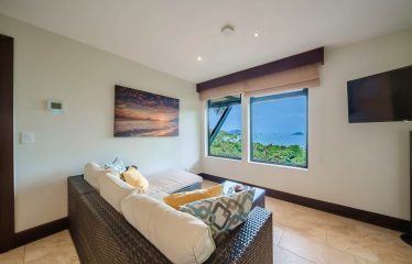 LUXURY PROPERTY WITH PANORAMIC OCEAN VIEWS, IN MANUEL ANTONIO – 1.53 ACRES