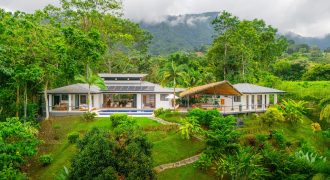 PROPERTY FIVE BEDROOM HOME WITH OCEAN AND MOUNTAINS PANORAMIC VIEWS, IN TRES RIOS – 4.08 ACRES