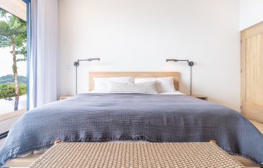 PROPERTY FIVE BEDROOM HOME WITH OCEAN AND MOUNTAINS PANORAMIC VIEWS, IN TRES RIOS – 4.08 ACRES