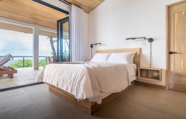 PROPERTY FIVE BEDROOM HOME WITH OCEAN AND MOUNTAINS PANORAMIC VIEWS, IN TRES RIOS – 4.08 ACRES