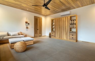 PROPERTY FIVE BEDROOM HOME WITH OCEAN AND MOUNTAINS PANORAMIC VIEWS, IN TRES RIOS – 4.08 ACRES