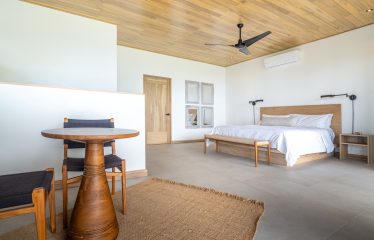 PROPERTY FIVE BEDROOM HOME WITH OCEAN AND MOUNTAINS PANORAMIC VIEWS, IN TRES RIOS – 4.08 ACRES