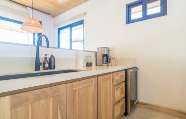 PROPERTY FIVE BEDROOM HOME WITH OCEAN AND MOUNTAINS PANORAMIC VIEWS, IN TRES RIOS – 4.08 ACRES