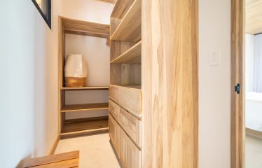 PROPERTY FIVE BEDROOM HOME WITH OCEAN AND MOUNTAINS PANORAMIC VIEWS, IN TRES RIOS – 4.08 ACRES