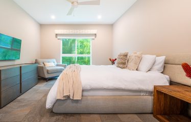 CONDOMINIUM PROPERTY NEAR TO THE BEACH, IN PIÑUELA – 0.04 ACRES