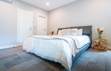 CONDOMINIUM PROPERTY NEAR TO THE BEACH, IN PIÑUELA – 0.04 ACRES