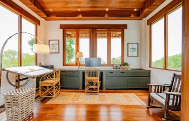 PROPERTY TWO FLOOR WITH TWO BEDROOM AND ADDITIONAL LOT SIZE NEXT TO PROPERTY, IN ESCALERAS – 3 ACRES